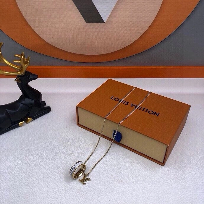 Louis Vuitton Necklaces Durable 268358