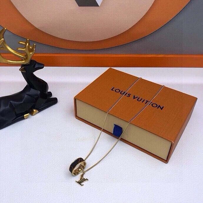Louis Vuitton Necklaces Seasonal 268360