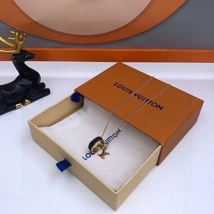 Louis Vuitton Necklaces Seasonal 268360