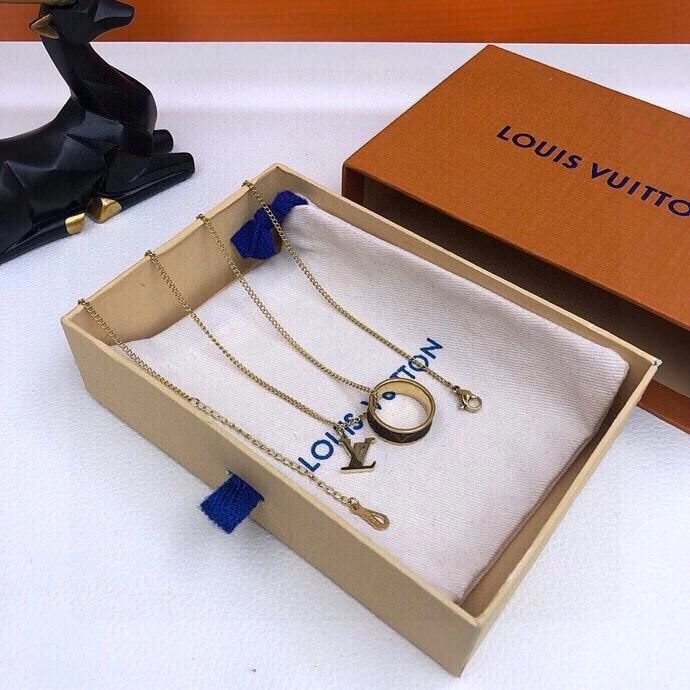 Louis Vuitton Necklaces Seasonal 268360