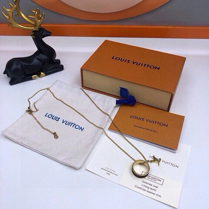 Louis Vuitton Necklaces Seasonal 268360