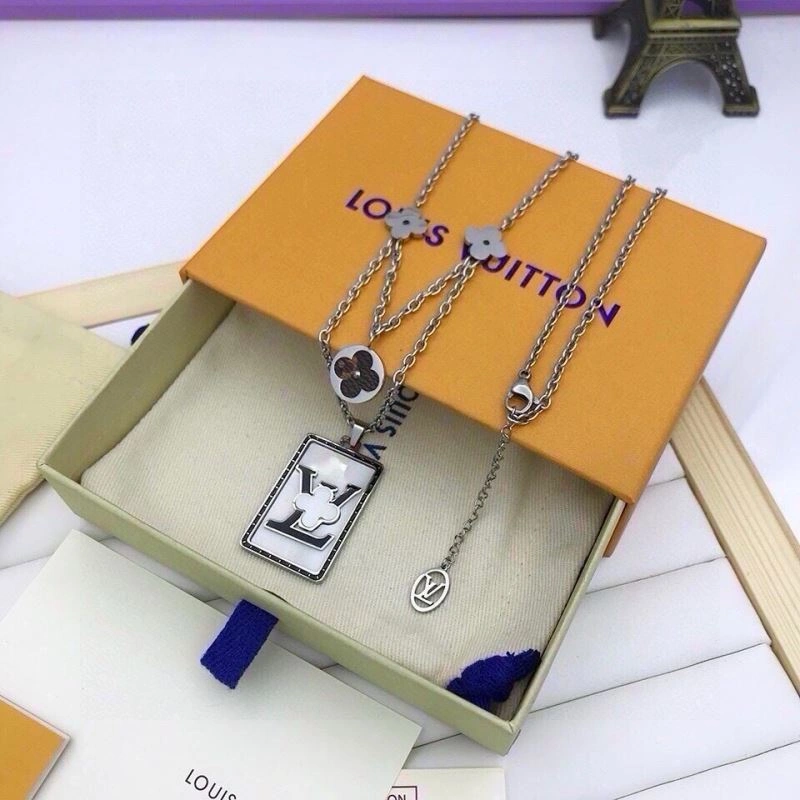 Louis Vuitton Necklaces Chic 268338