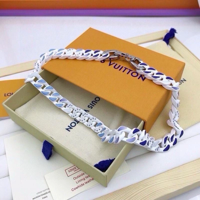 Louis Vuitton Necklaces Stretchable 268341