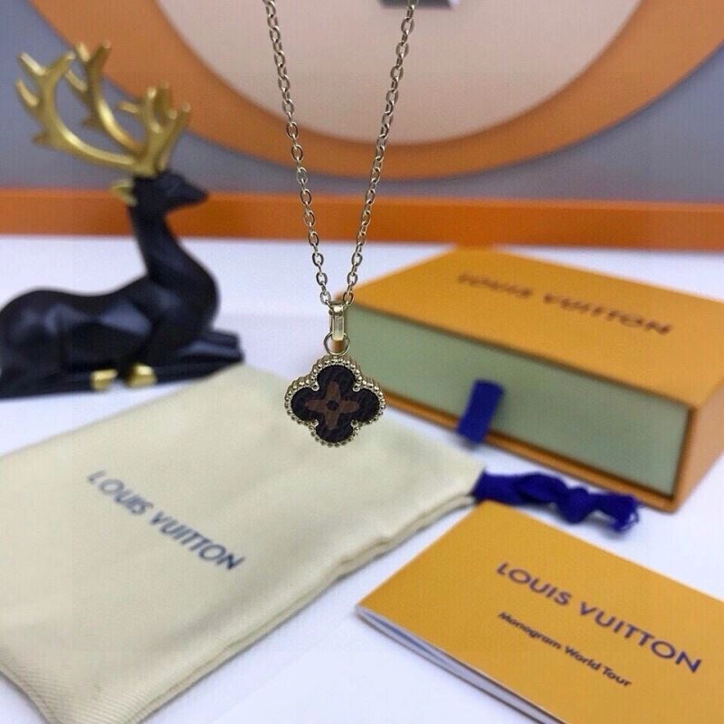 Louis Vuitton Necklaces Upgraded 268343