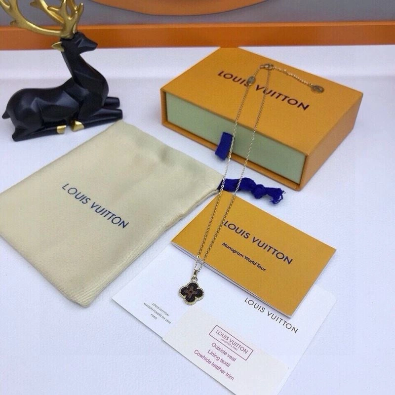 Louis Vuitton Necklaces Upgraded 268343