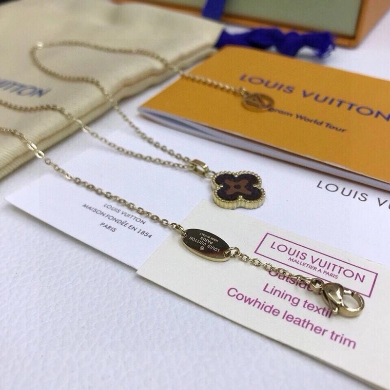 Louis Vuitton Necklaces Upgraded 268343