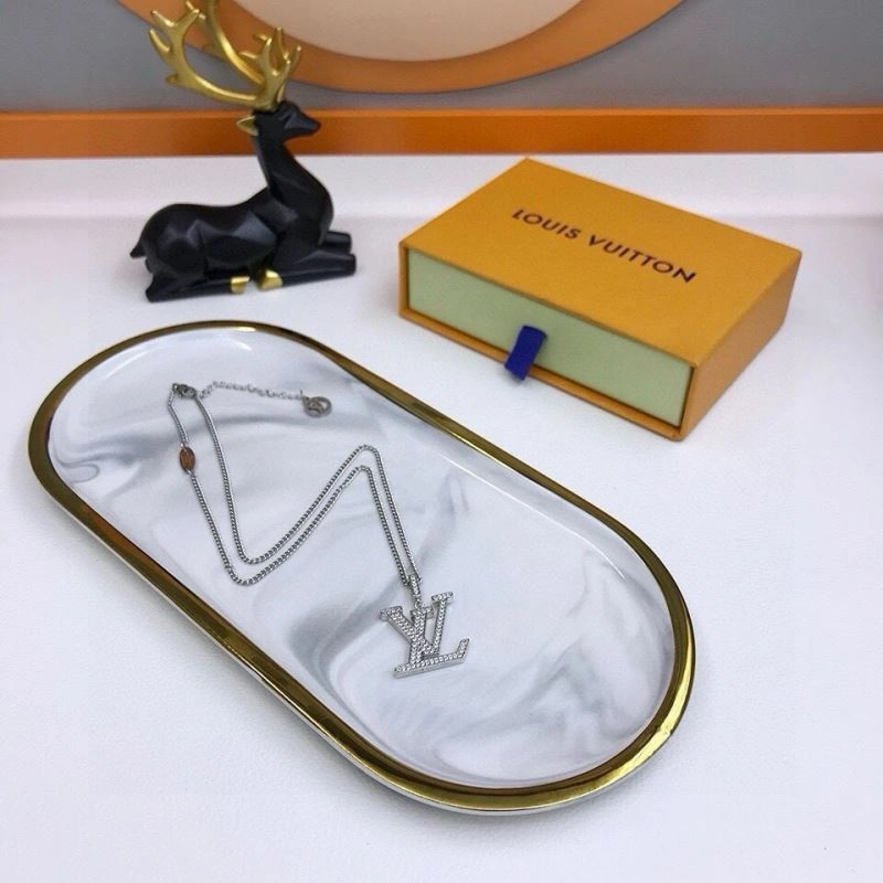 Louis Vuitton Necklaces HighPerformance 268331
