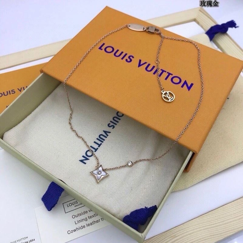 Louis Vuitton Necklaces SportInspired 268330