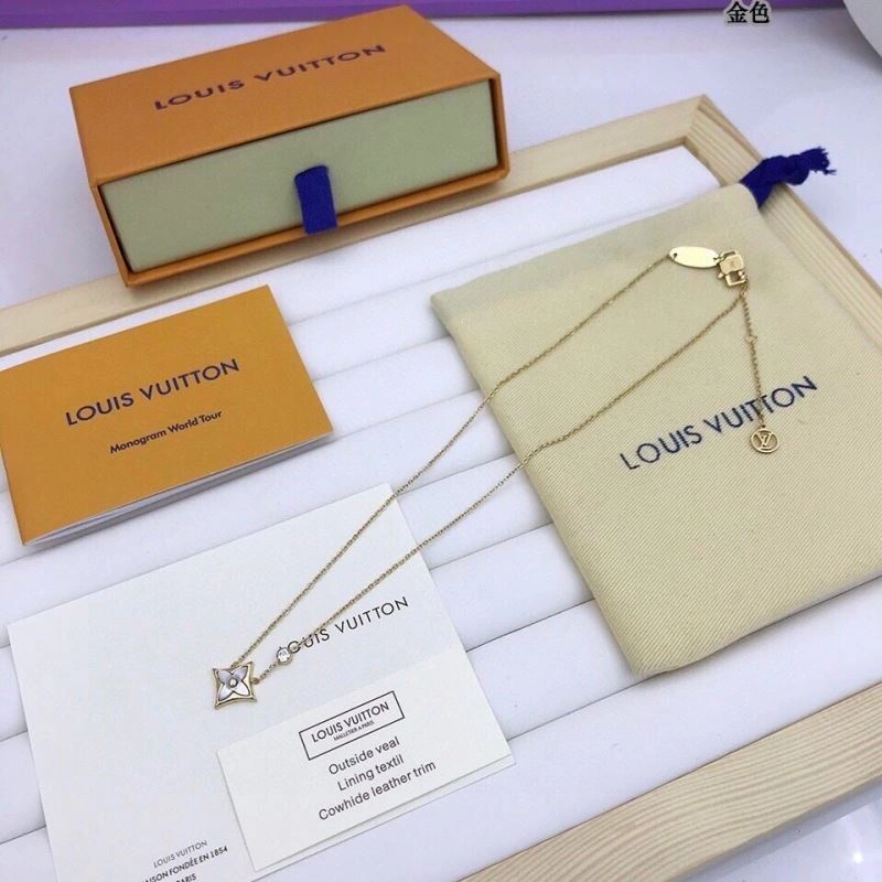 Timeless Louis Vuitton Necklaces 268329