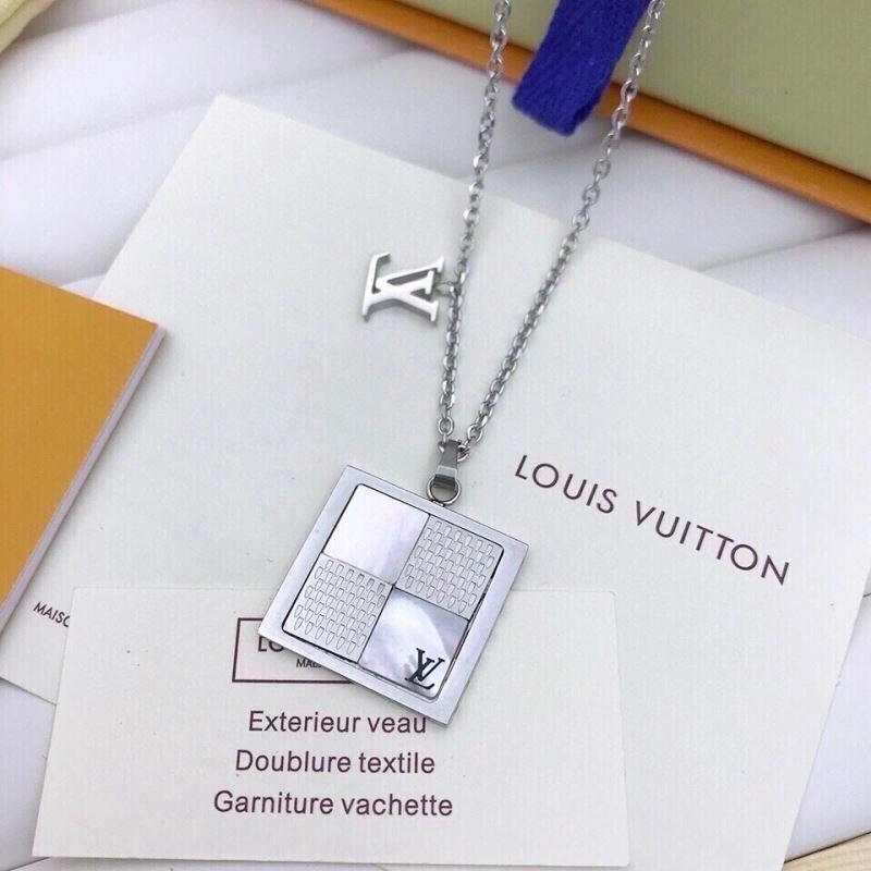 Louis Vuitton Necklaces Sleek 268326