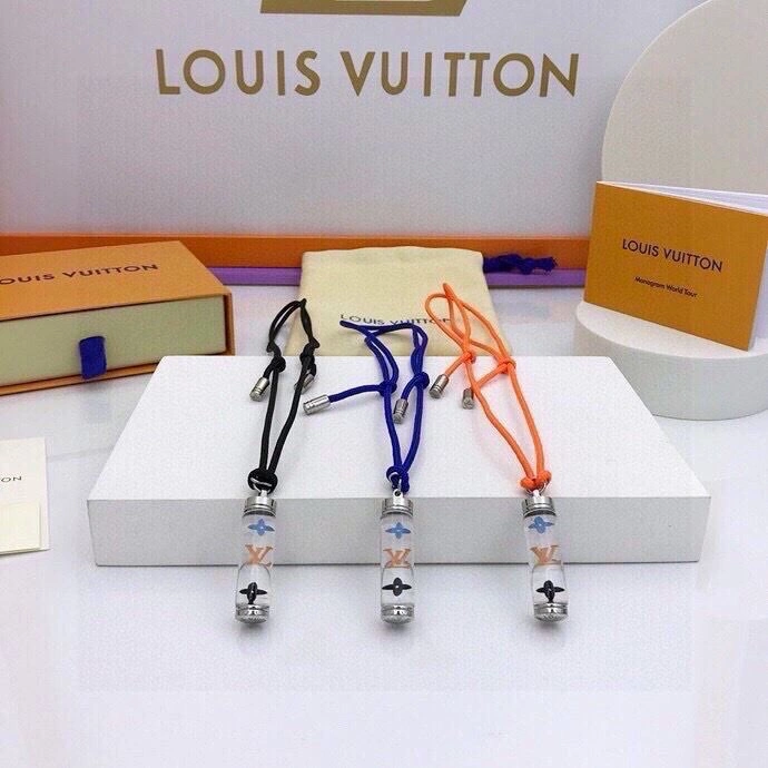 Louis Vuitton Necklaces DailyWear 268322