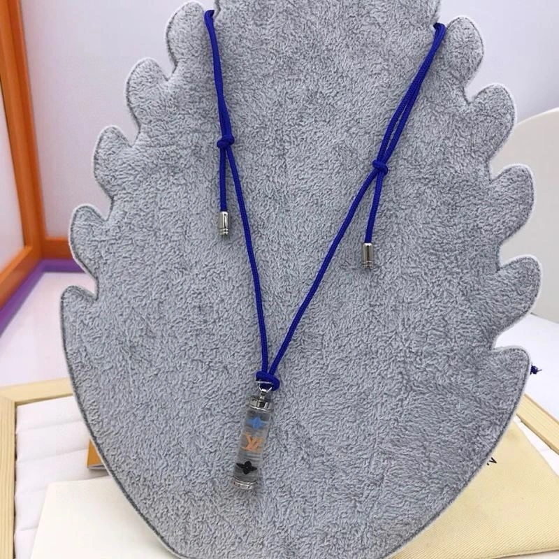 Louis Vuitton Necklaces DailyWear 268322
