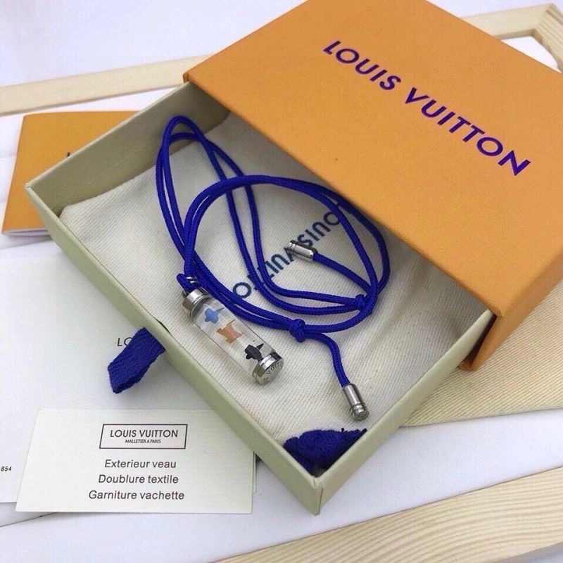 Louis Vuitton Necklaces DailyWear 268322