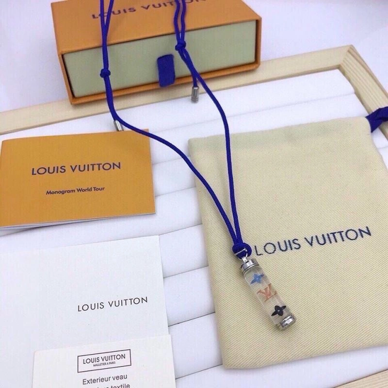 Louis Vuitton Necklaces DailyWear 268322