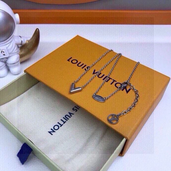 Sustainable Louis Vuitton Necklaces 268307