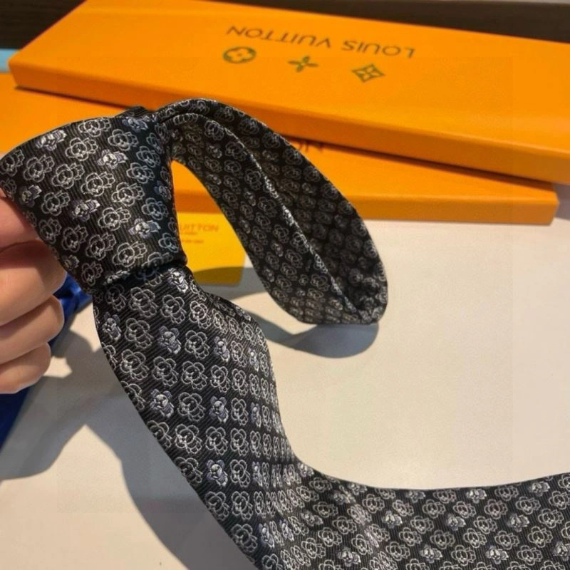 WellDesigned Louis Vuitton Neckties 268548