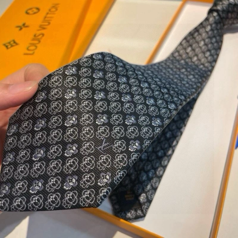 WellDesigned Louis Vuitton Neckties 268548