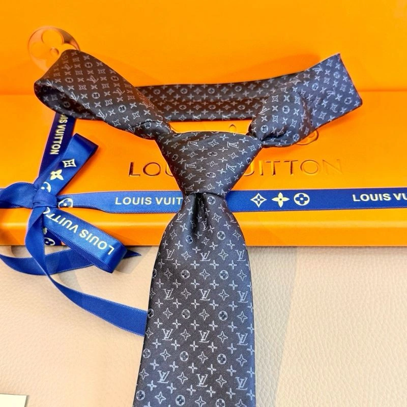 Louis Vuitton Neckties Cozy 268545