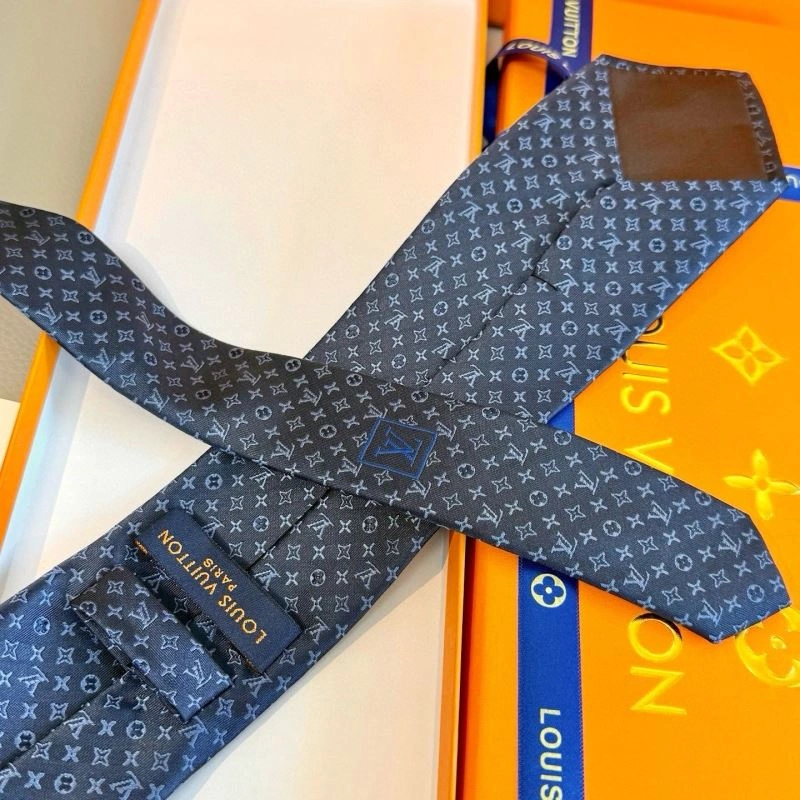 Louis Vuitton Neckties Cozy 268545