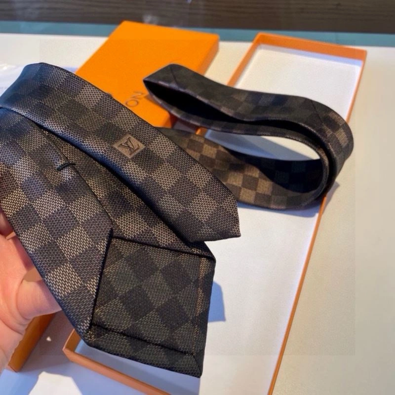 Louis Vuitton Neckties ModernLook 268530