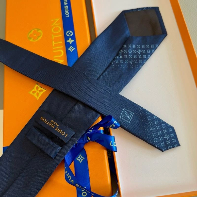 Versatile Louis Vuitton Neckties 268522