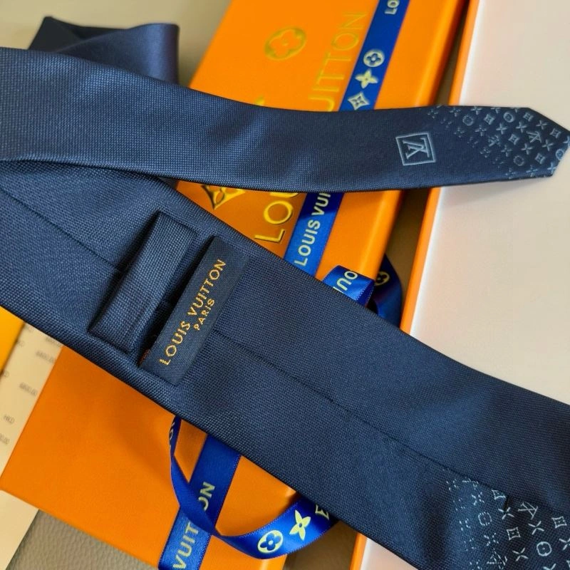 Versatile Louis Vuitton Neckties 268522