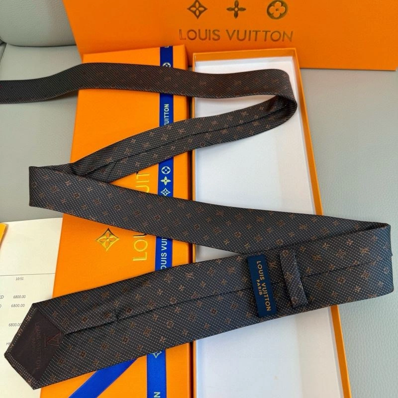 Louis Vuitton Neckties Vibrant 268531