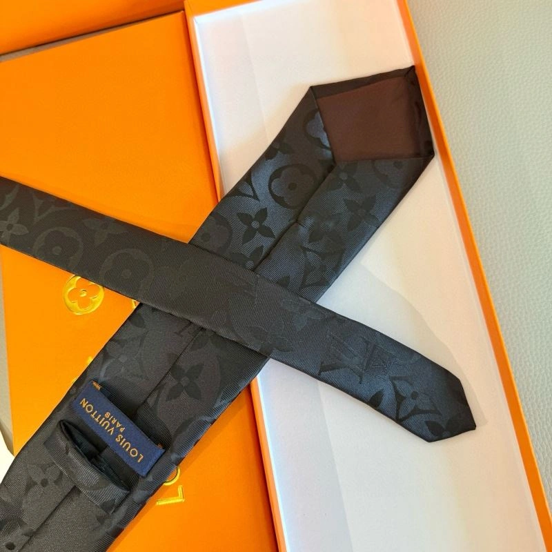 Louis Vuitton Neckties Durable 268487