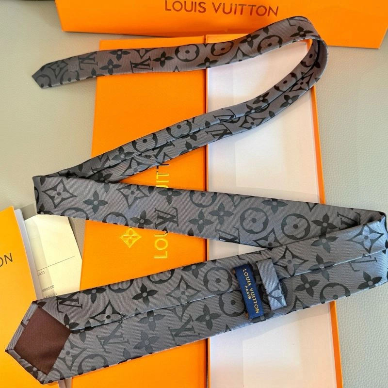 Louis Vuitton Neckties Comfortable 268472
