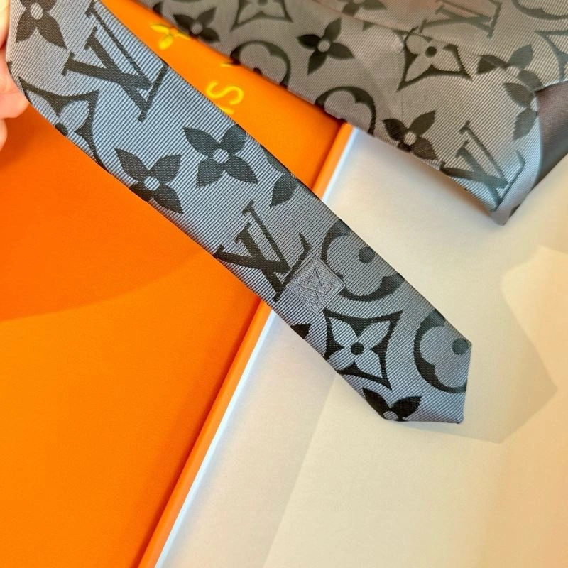 Louis Vuitton Neckties Comfortable 268472