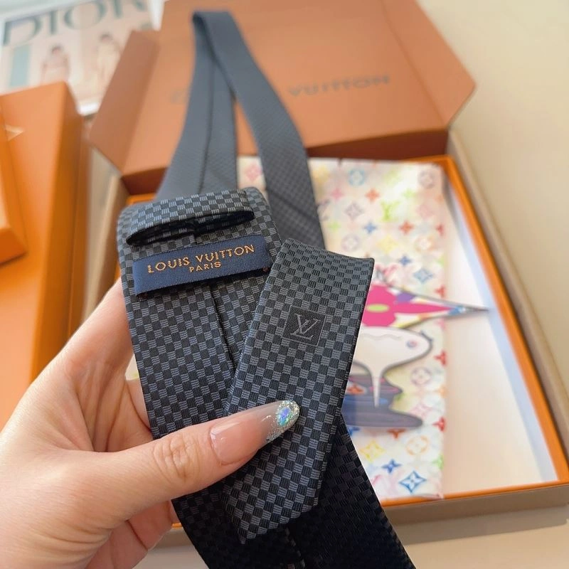 Louis Vuitton Neckties OnTrend 268461
