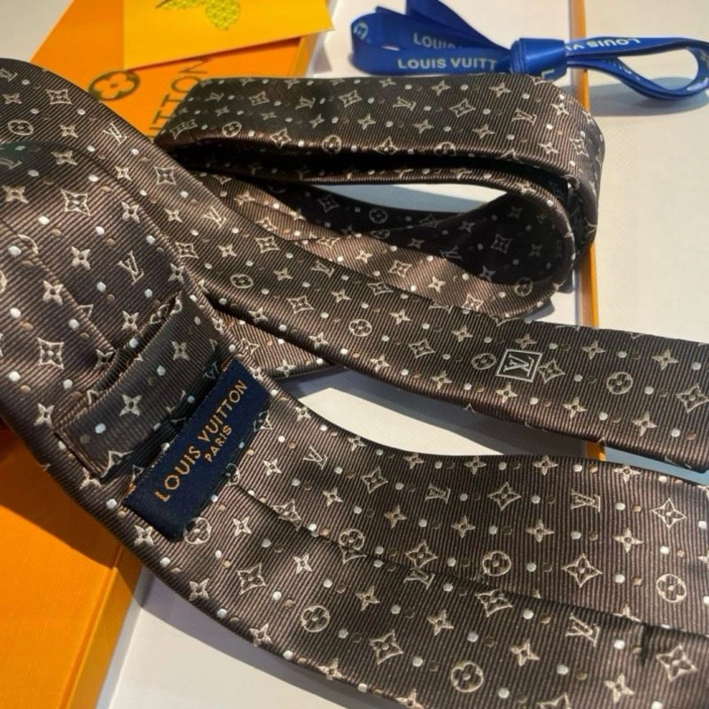 Louis Vuitton Neckties Chic 268427