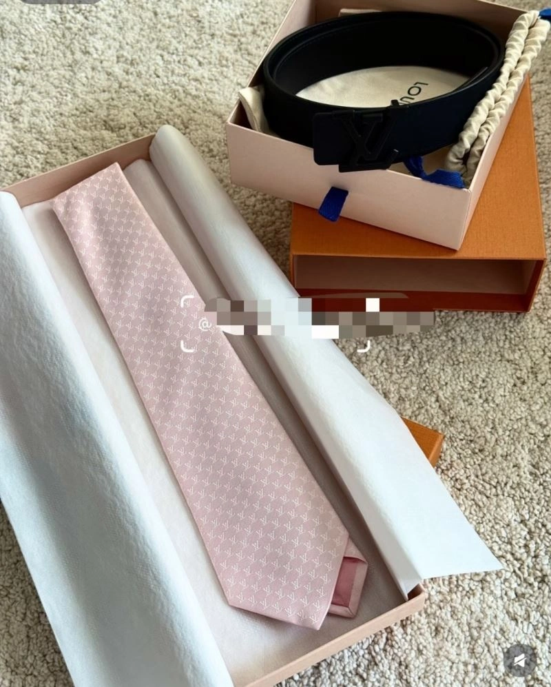 Louis Vuitton Neckties Seasonal 269050