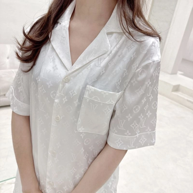 Louis Vuitton Nightwear Casual 269056