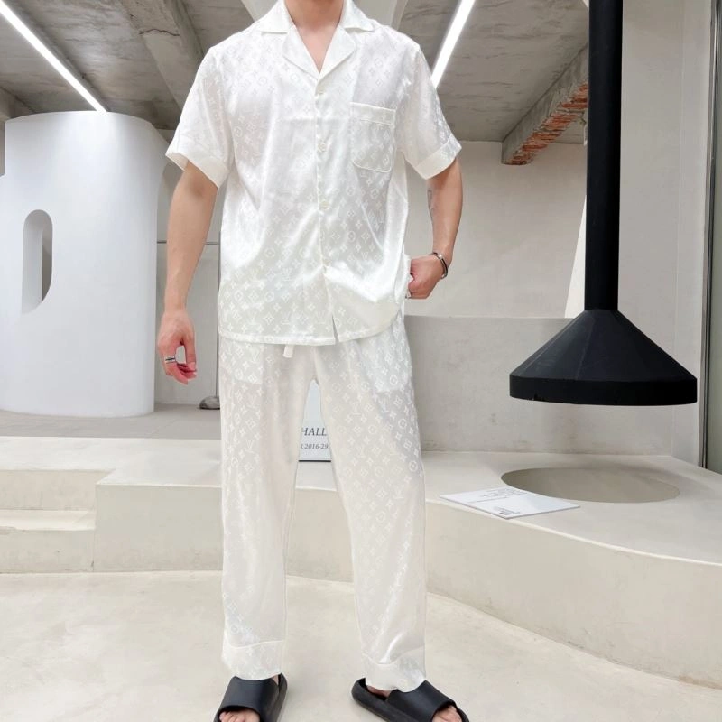 Louis Vuitton Nightwear Casual 269056