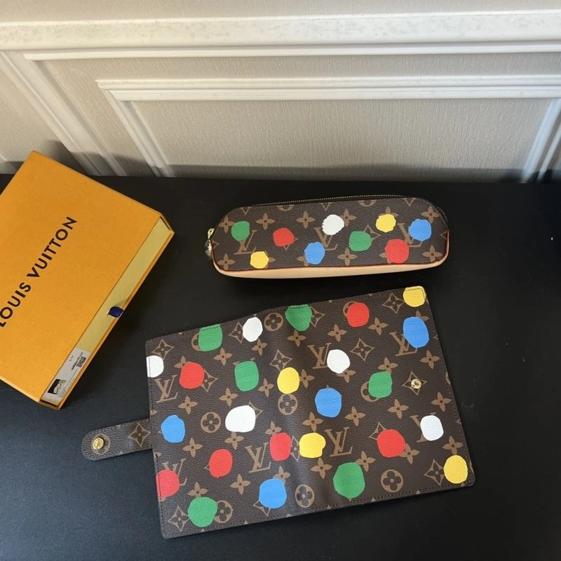 Louis Vuitton Notepads Stylish 269089