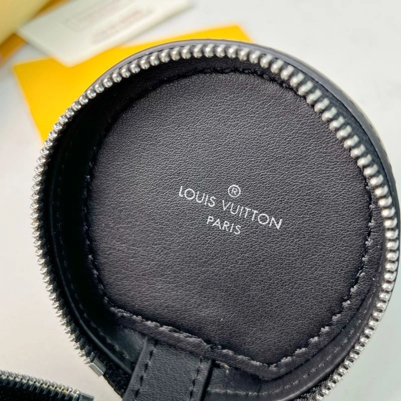 Louis Vuitton Ornaments Unisex 269858