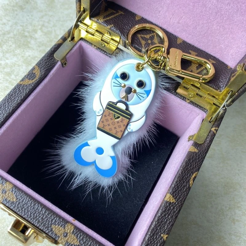 Resilient Louis Vuitton Ornaments 269842