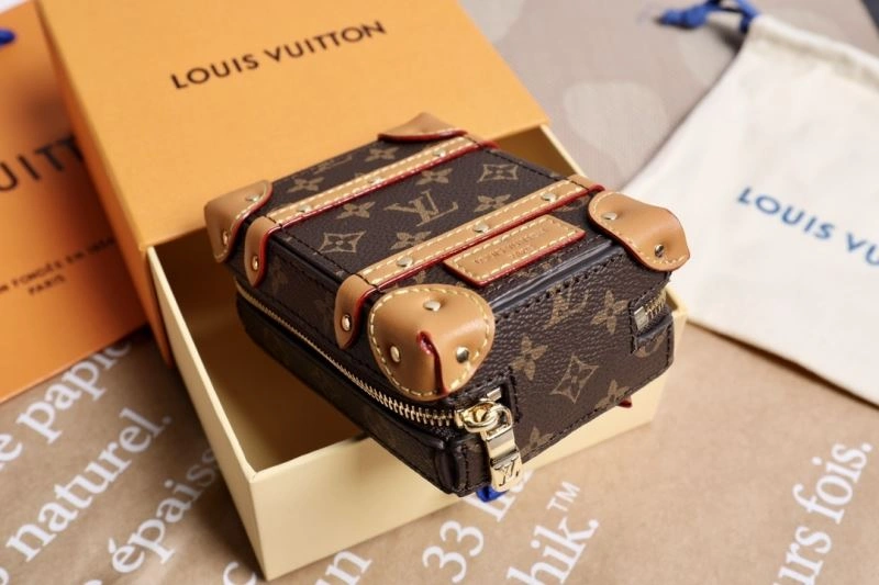 Louis Vuitton Ornaments StreetReady 269847