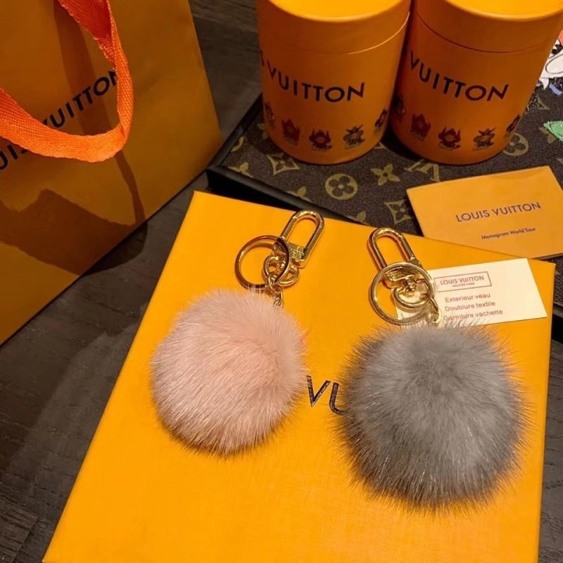 Louis Vuitton Ornaments Casual 269838