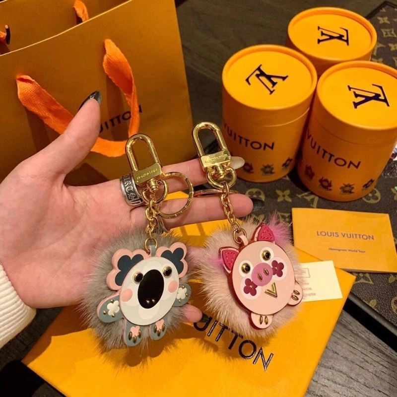 Louis Vuitton Ornaments Casual 269838