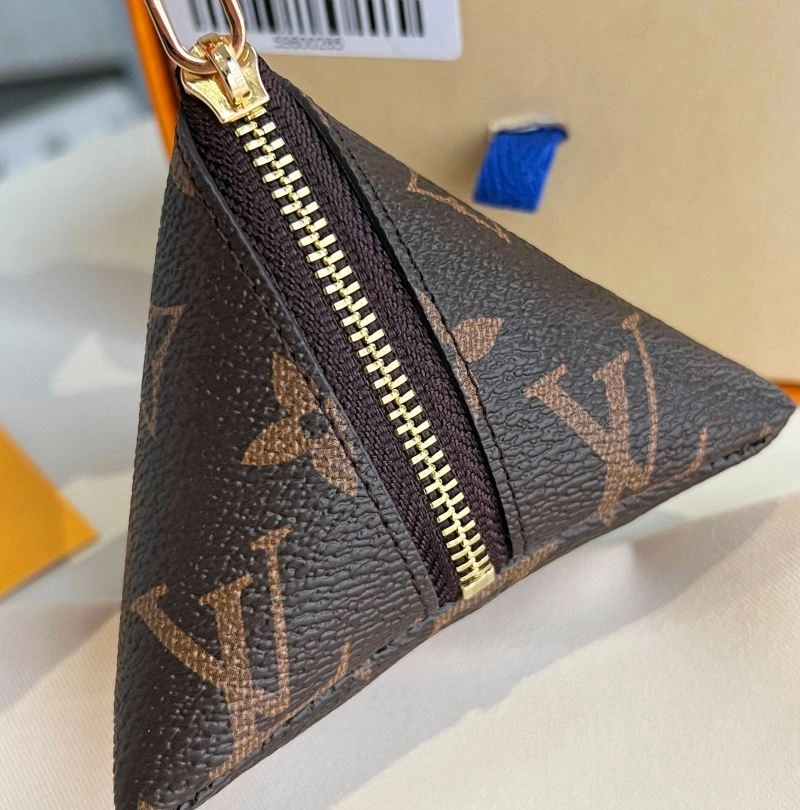 Louis Vuitton Ornaments UrbanChic 269846