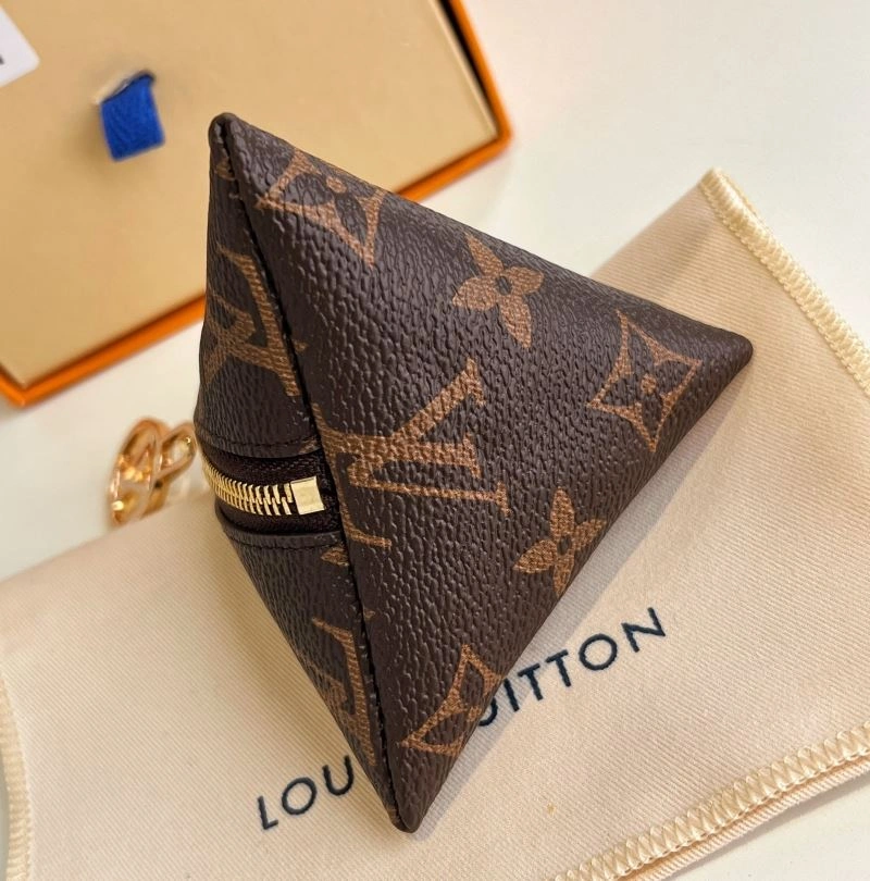 Louis Vuitton Ornaments UrbanChic 269846
