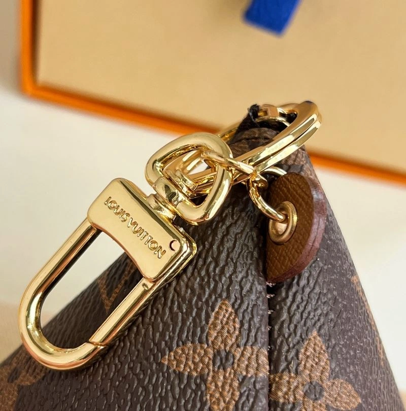 Louis Vuitton Ornaments UrbanChic 269846