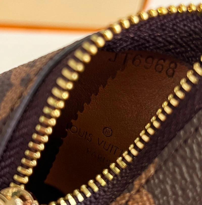 Louis Vuitton Ornaments UrbanChic 269846
