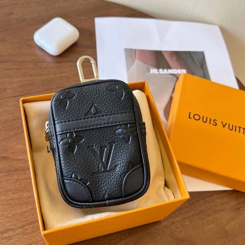 MoistureWicking Louis Vuitton Ornaments 269833