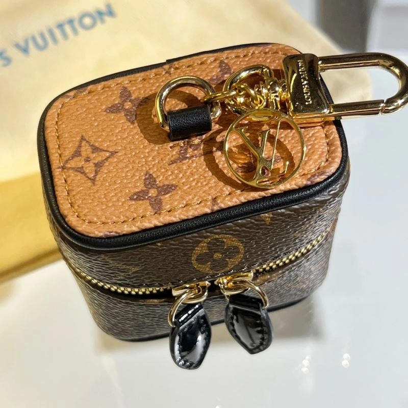 Louis Vuitton Ornaments FreshLook 269828