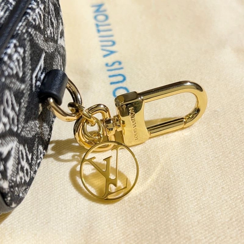 Louis Vuitton Ornaments FreshLook 269828
