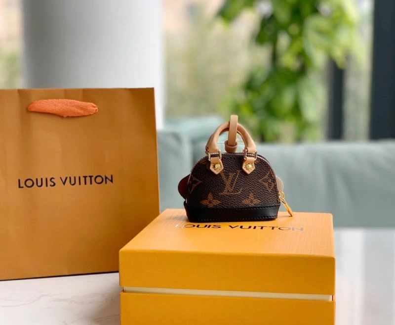 Packable Louis Vuitton Ornaments 269798