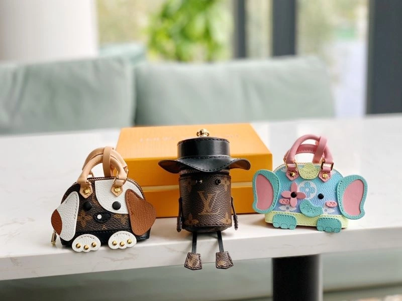 Packable Louis Vuitton Ornaments 269798